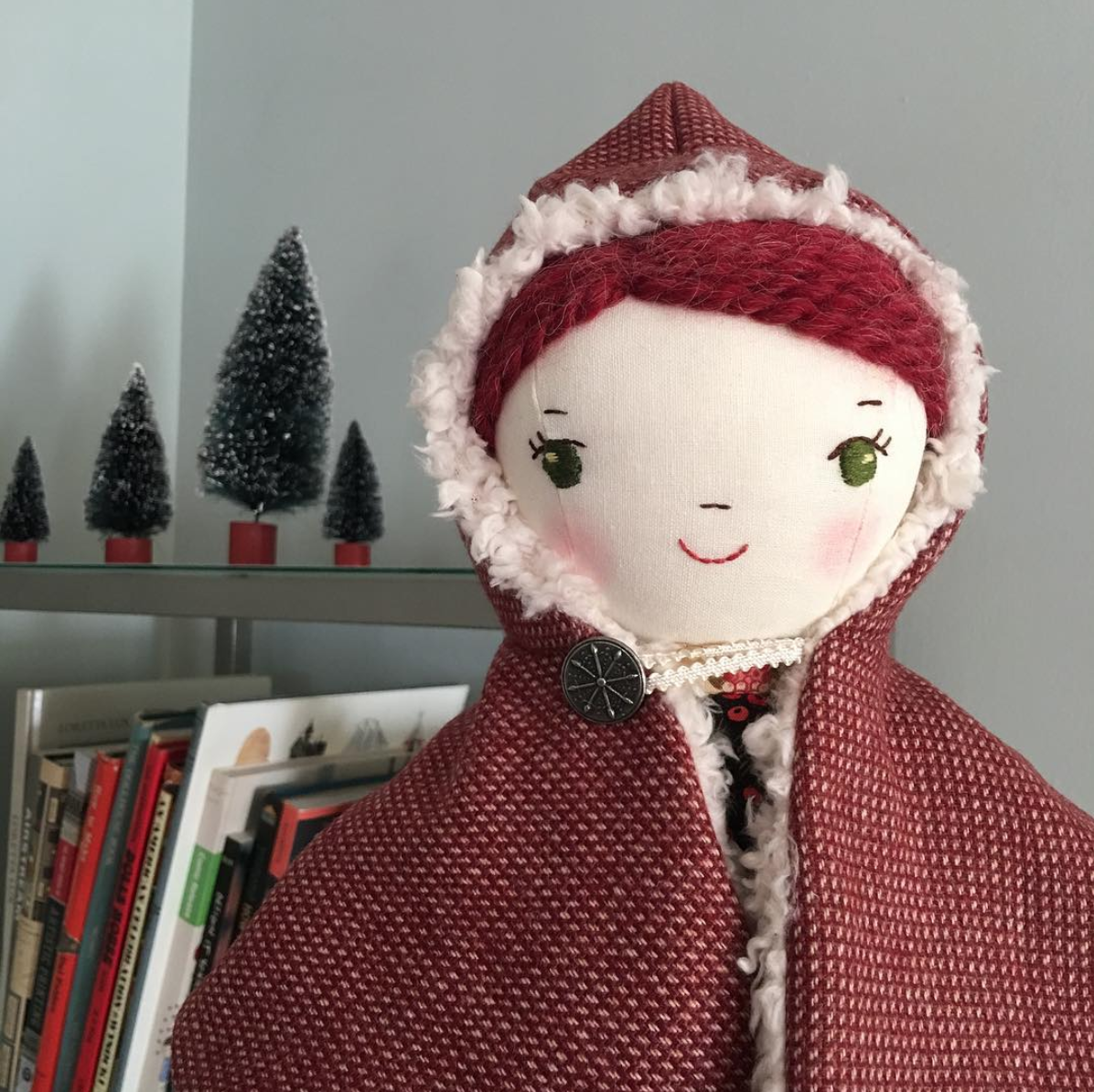 Free Doll Hooded cape sewing patter