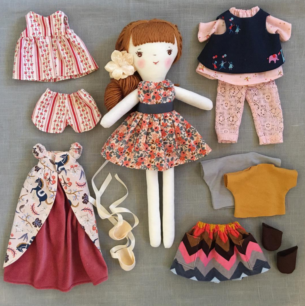 handmade doll clothes sewing patterns: the Make-Along subscription at Wee Wonderfuls