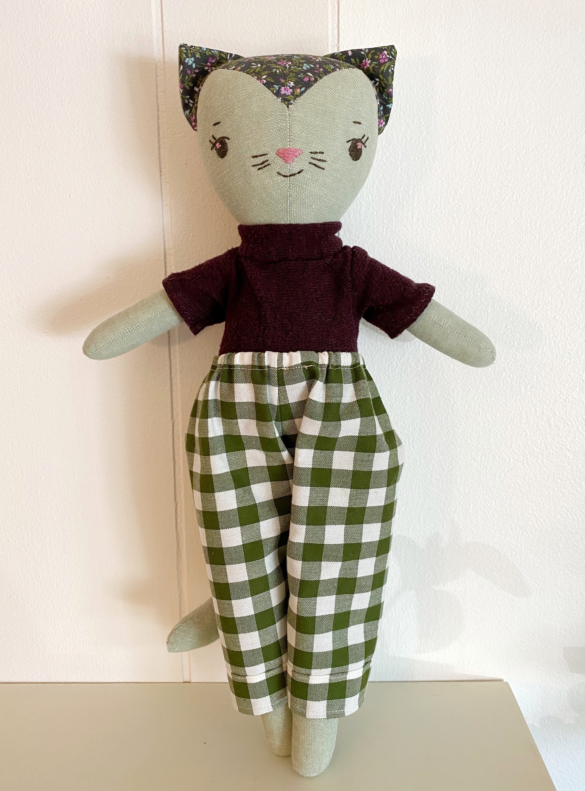 Make-Along Honey Kitty sewing pattern