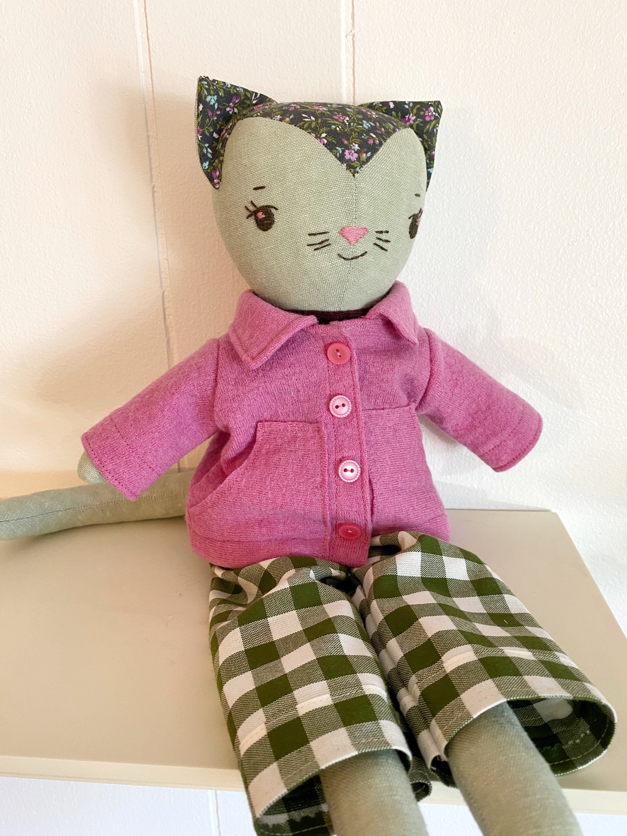 Make-Along Honey Kitty sewing pattern